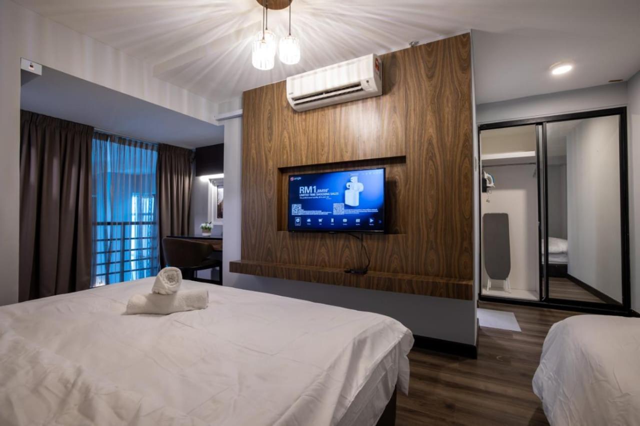 Loft Pano Seaview Suite 2 Bedroom By The Only Bnb Jelutong エクステリア 写真