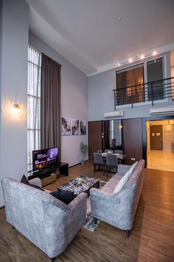 Loft Pano Seaview Suite 2 Bedroom By The Only Bnb Jelutong エクステリア 写真