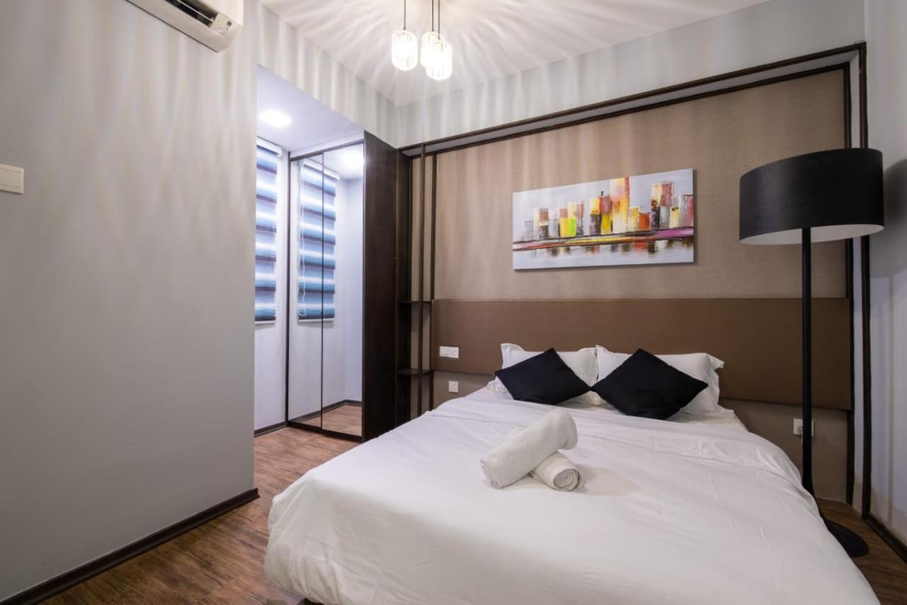 Loft Pano Seaview Suite 2 Bedroom By The Only Bnb Jelutong エクステリア 写真