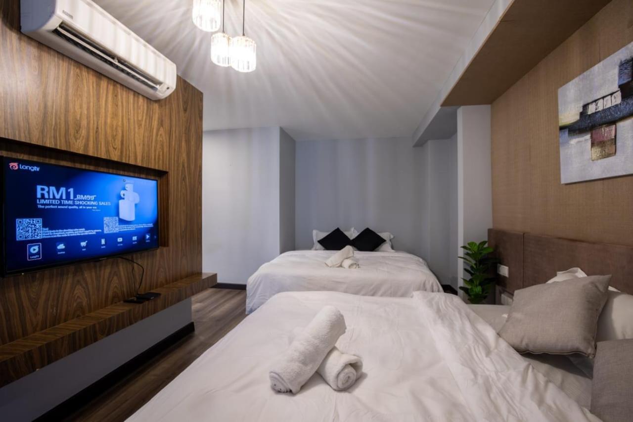 Loft Pano Seaview Suite 2 Bedroom By The Only Bnb Jelutong エクステリア 写真