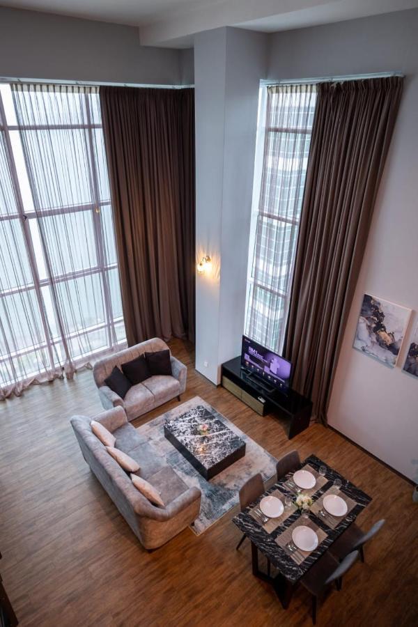 Loft Pano Seaview Suite 2 Bedroom By The Only Bnb Jelutong エクステリア 写真