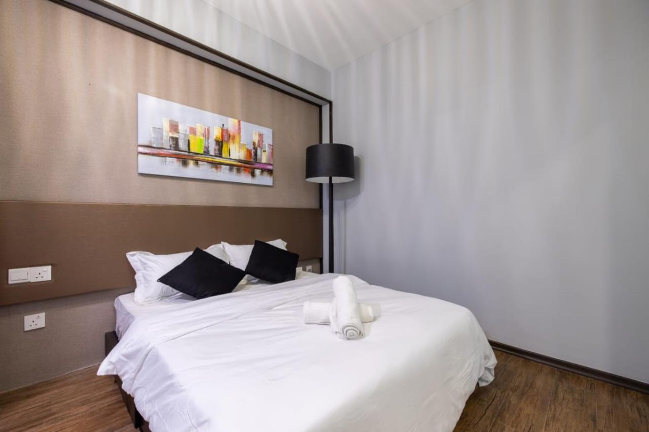 Loft Pano Seaview Suite 2 Bedroom By The Only Bnb Jelutong エクステリア 写真