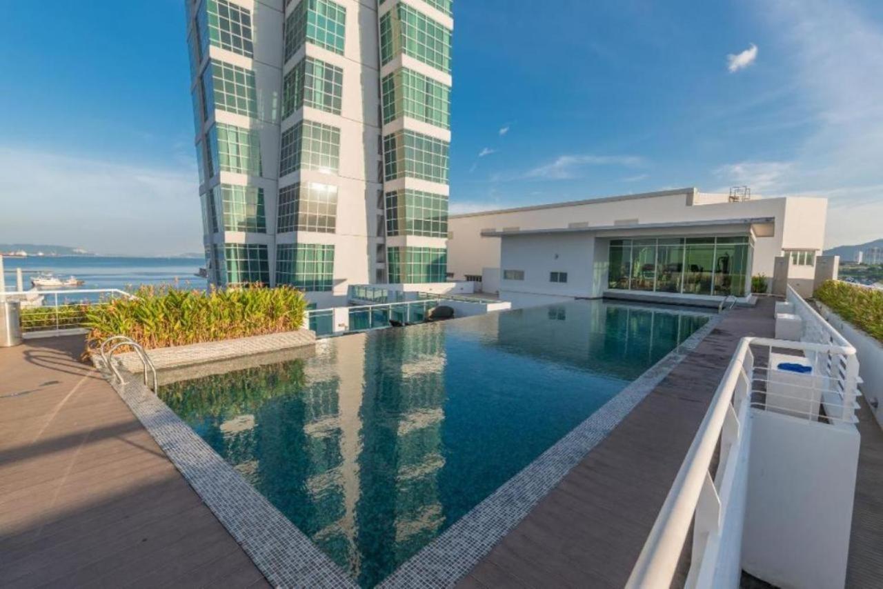 Loft Pano Seaview Suite 2 Bedroom By The Only Bnb Jelutong エクステリア 写真