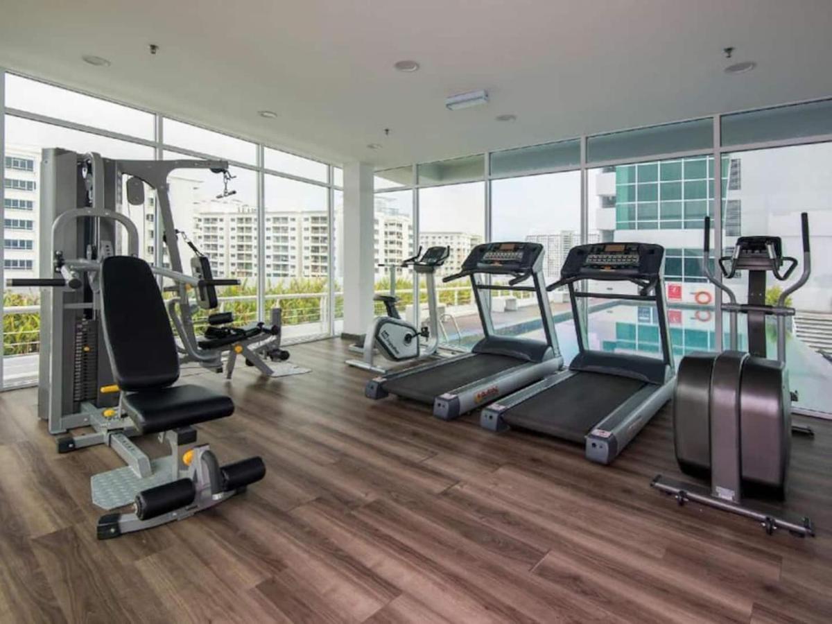 Loft Pano Seaview Suite 2 Bedroom By The Only Bnb Jelutong エクステリア 写真