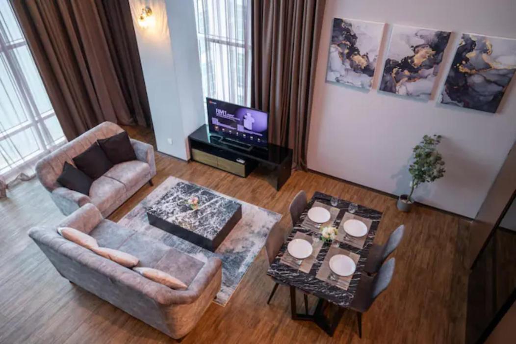 Loft Pano Seaview Suite 2 Bedroom By The Only Bnb Jelutong エクステリア 写真
