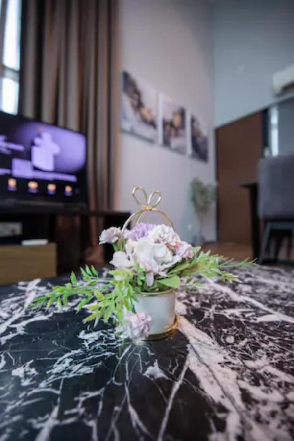 Loft Pano Seaview Suite 2 Bedroom By The Only Bnb Jelutong エクステリア 写真